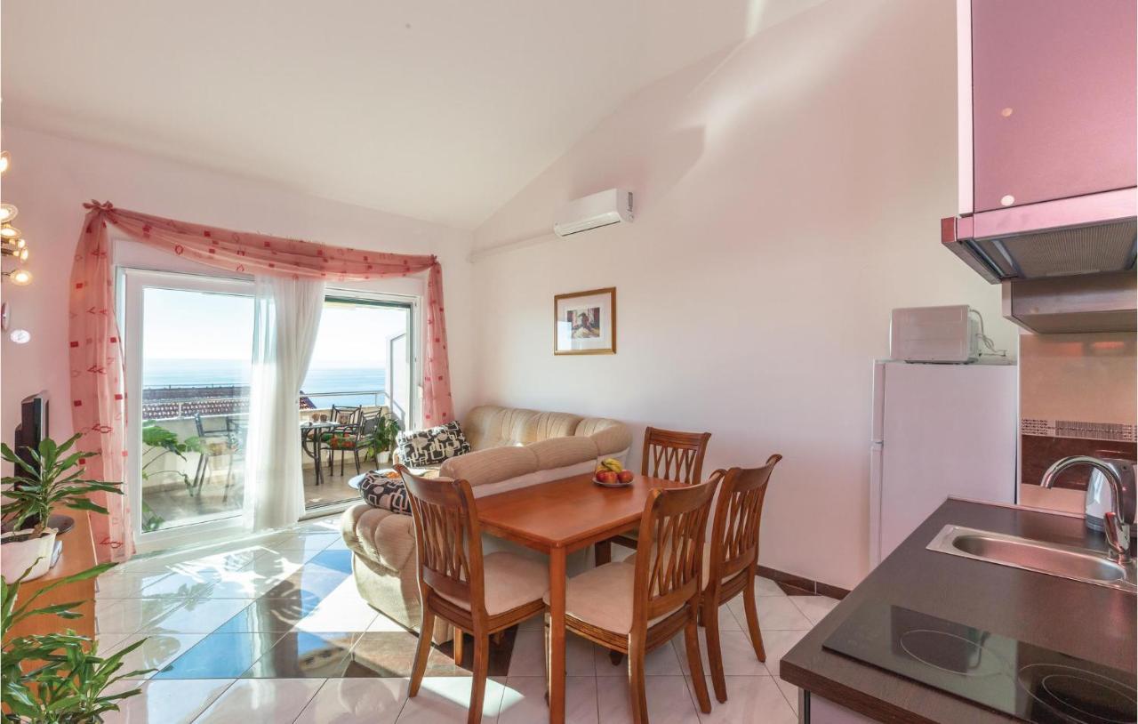 Amazing Apartment In Makarska With Wifi Esterno foto